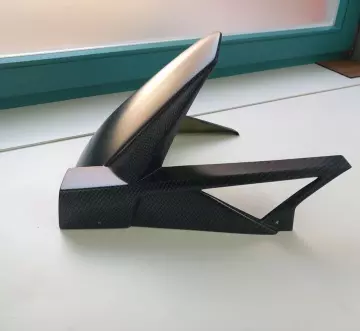 MDESIGN Kawasaki Z 750 S 2005-2006 Hinterradabdeckung GFK "Carbon-Look" lackiert.